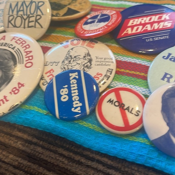 Vintage politic buttons - Picture 7 of 9
